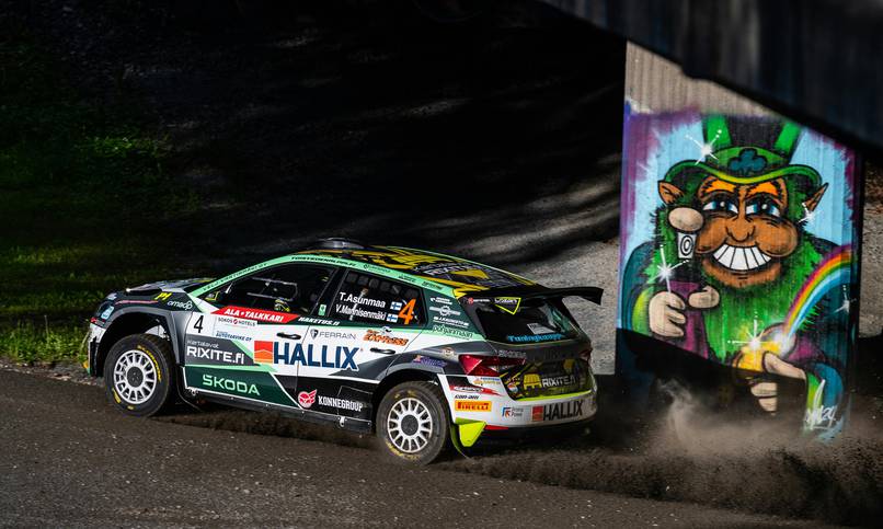 SM-Ralli - Škoda Motorsport Suomen Teemu Asunmaa Ja Ville Mannisenmäki ...